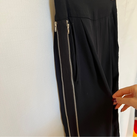 A.L.C. Smith Dark navy pants with zippers - Picture 6 of 10